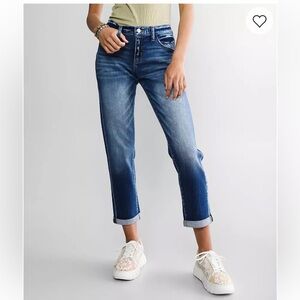 Kancan Signature Mid Rise Relaxed Fit Stretch Jean Size 28 & 29 from Buckle